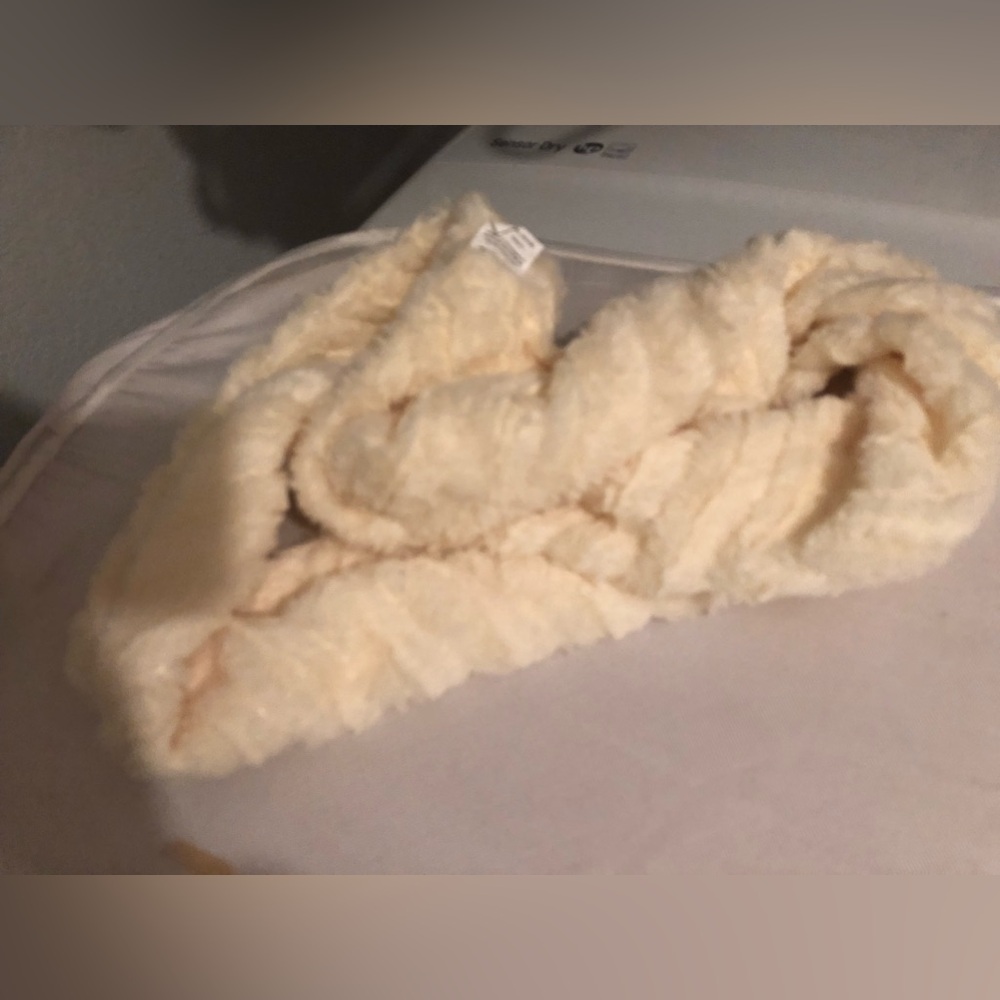 Momentum Brands Ultra Soft Infinity Scarf- 892 $20 or $15 w/offer
